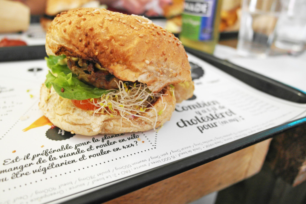 Coup de cœur pour le burger veggie de chez Hank Vegan Burger !