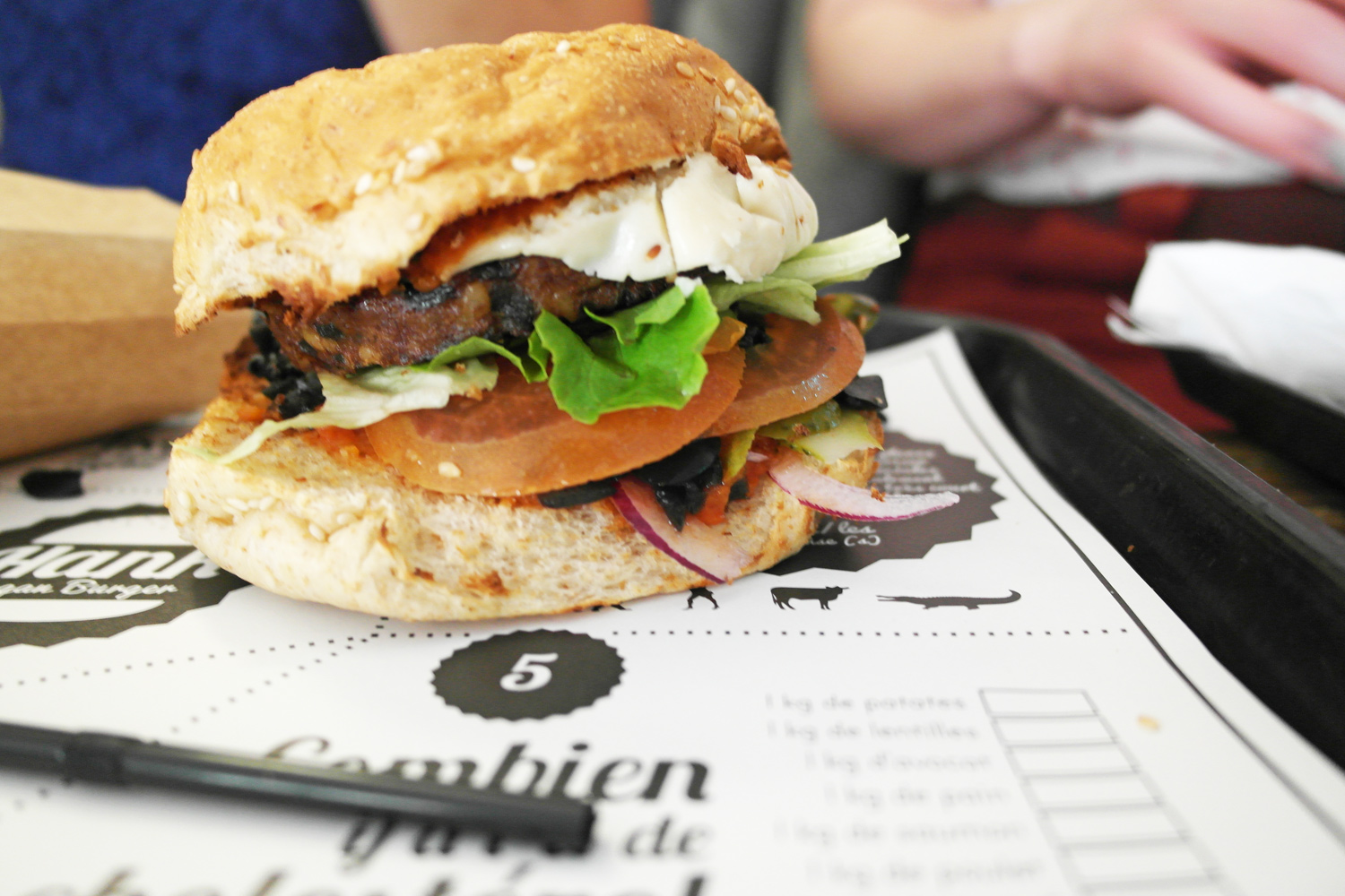 la-coutch-blog-lifestyle-test-hank-vegan-burger-paris2